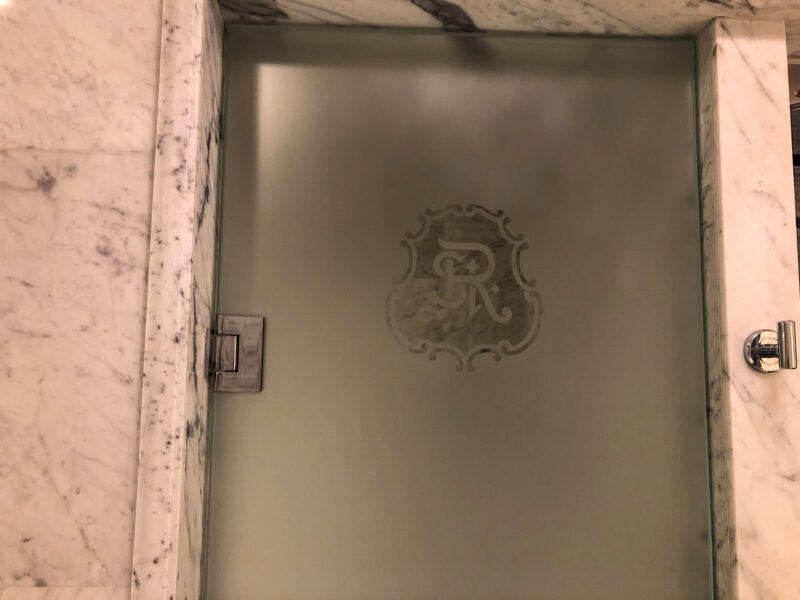 St-Regis-New-York-5th-Avenue-Suite-shower-door-logo-800x600