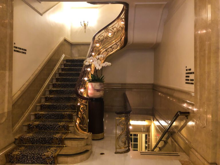 St.-Regis-New-York-Stairwell-768x576