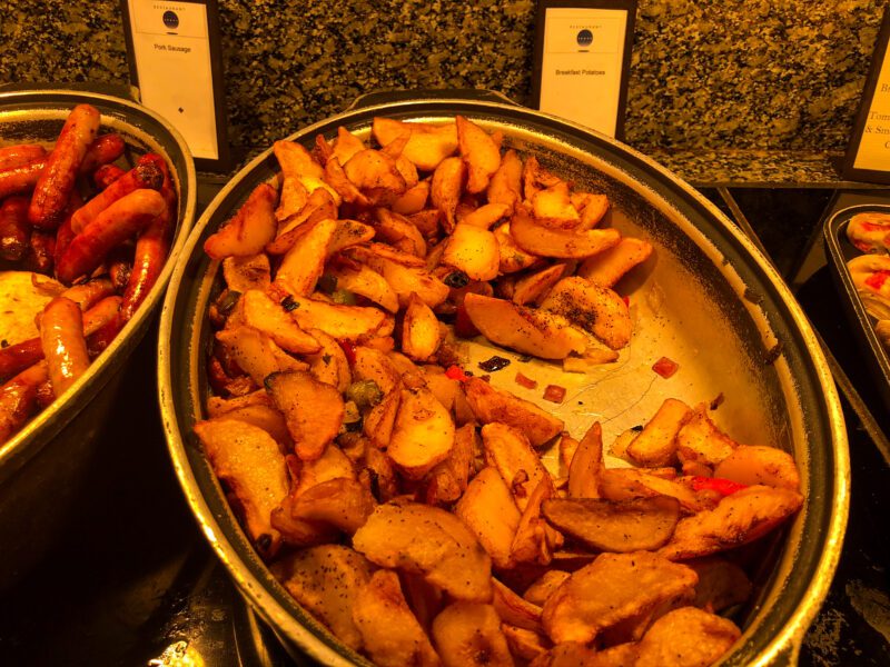 Hilton-New-York-Times-Square-breakfast-potatoes-800x600