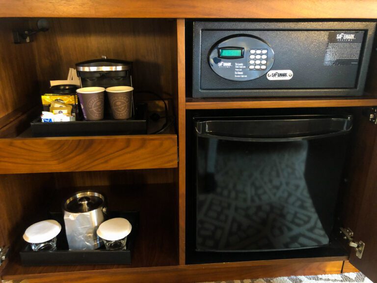 Hilton-New-York-Times-Square-coffeemaker-and-safe-768x576