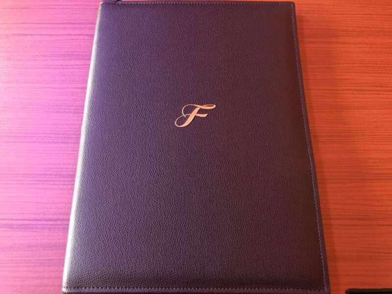 Japan-Airlines-first-class-folder-800x600