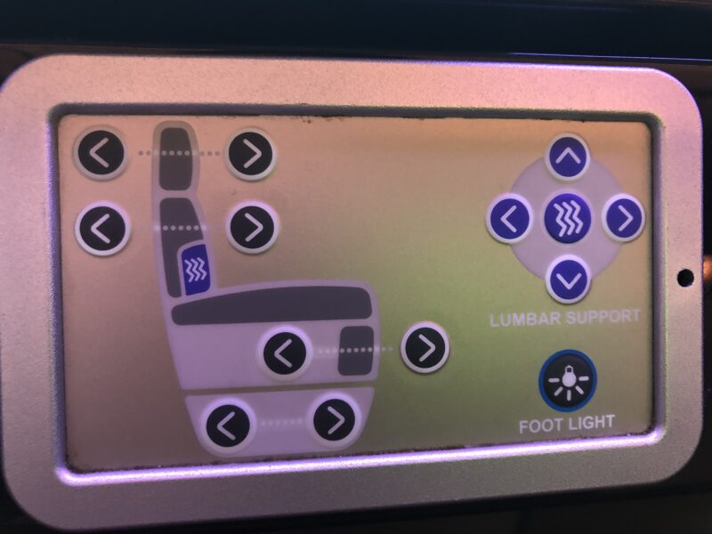 Japan-Airlines-first-class-seat-controls-2-800x600