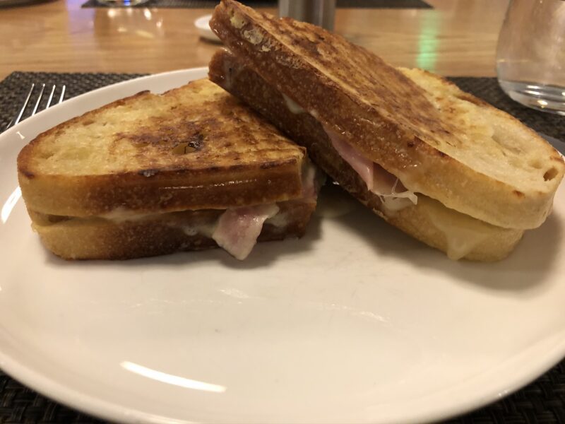 Qantas-first-class-lounge-LAX-croque-monsieur-1-800x600