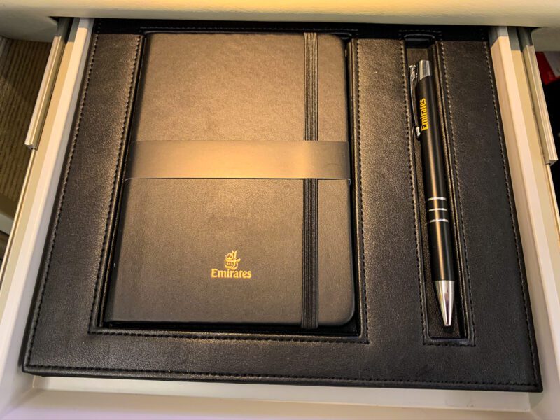 Emirates-A380-first-class-notepad-and-pen-800x600