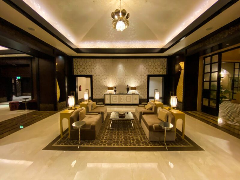 St.-Regis-Cairo-lobby-800x600