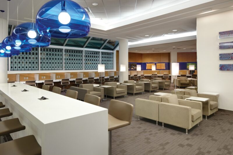 Delta-Sky-Club-Concourse-F-and-G-in-Minneapolis-800x533