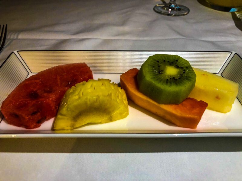 Etihad-first-class-fresh-fruit-800x600