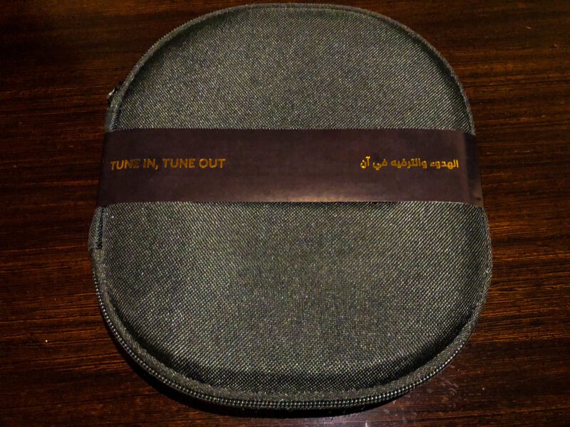 Etihad-first-class-headphone-case-800x600