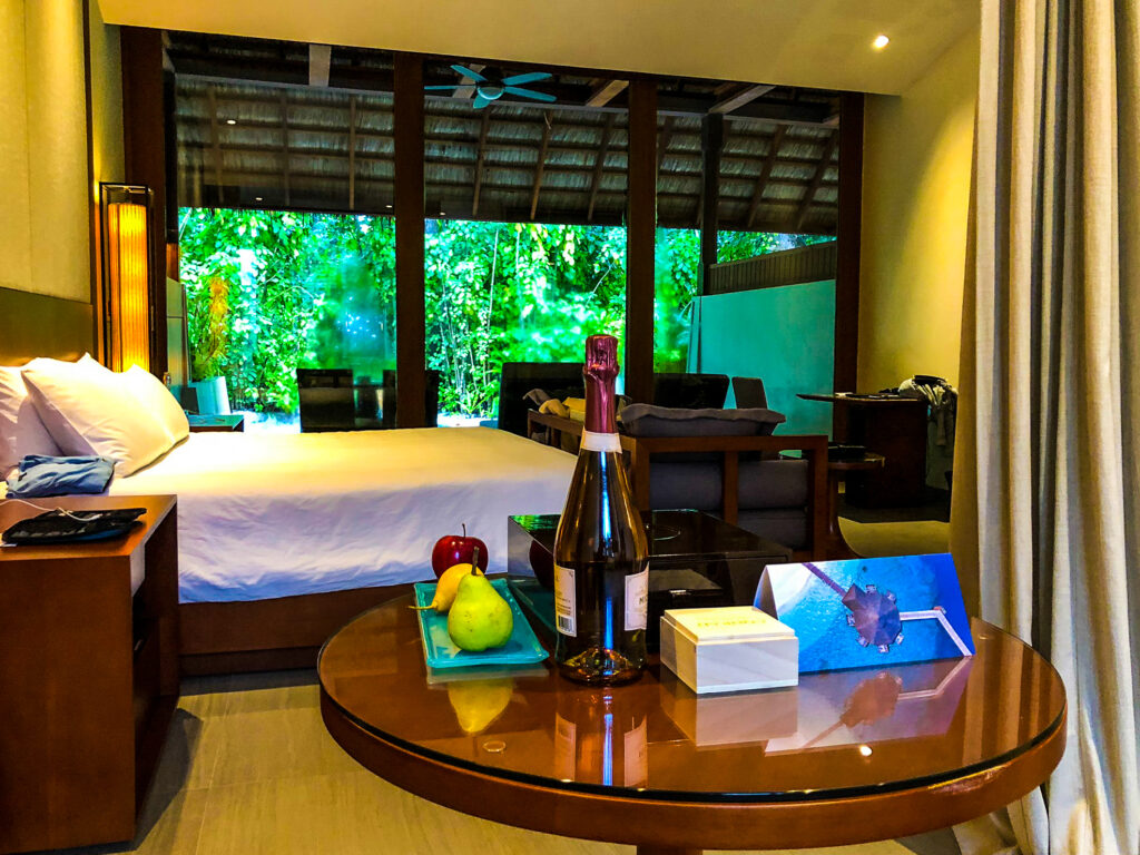 Conrad-Maldives-Beach-Villa-bedroom