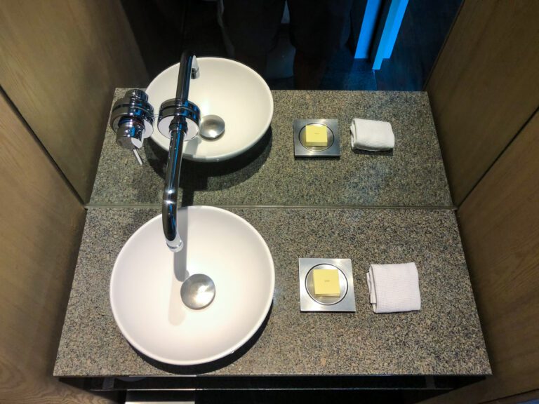 Park-Hyatt-Busan-king-bed-room-powder-room-sink-768x576