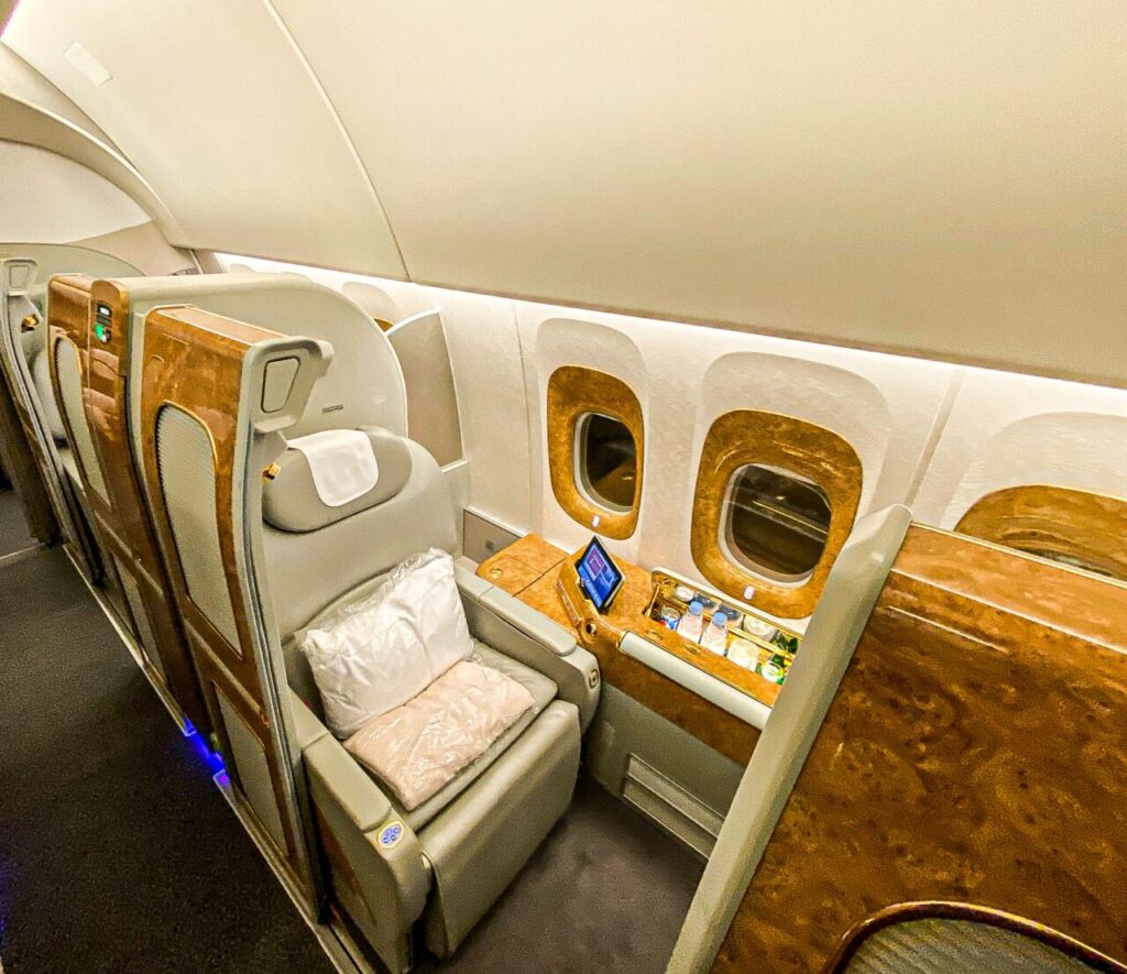 Emirates-777-first-class-window-seats-1280x1106