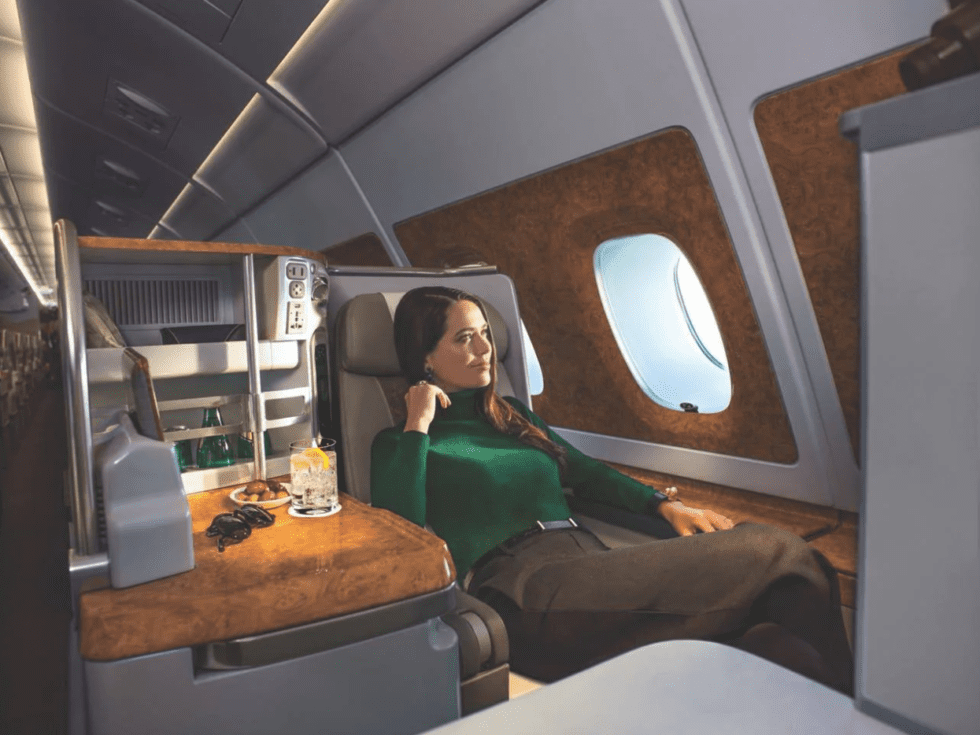 Emirates-A380-business-class-980x735